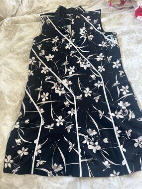Tail golf dress size large
